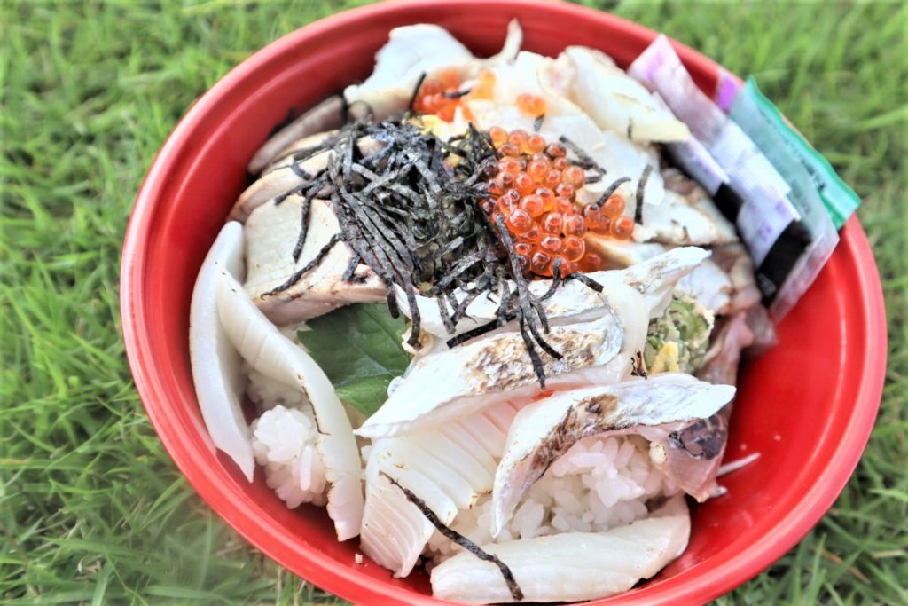 食べログ高評価の『魚勢』（熊本市/東区）魚屋さんがつくる本格海鮮丼【テイクアウトあり】